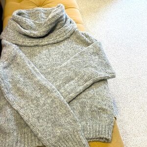 Beautiful sweater size L